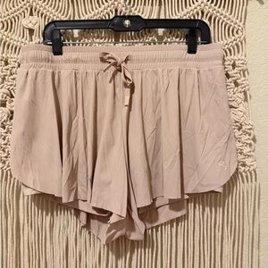 Joylab Women's Mid-Rise Double Layer Flowy Athletic Run Shorts Beige XL